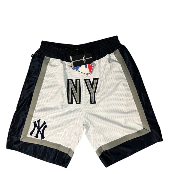 Pro Standard Other - MLB NY Yankees Men's Shorts